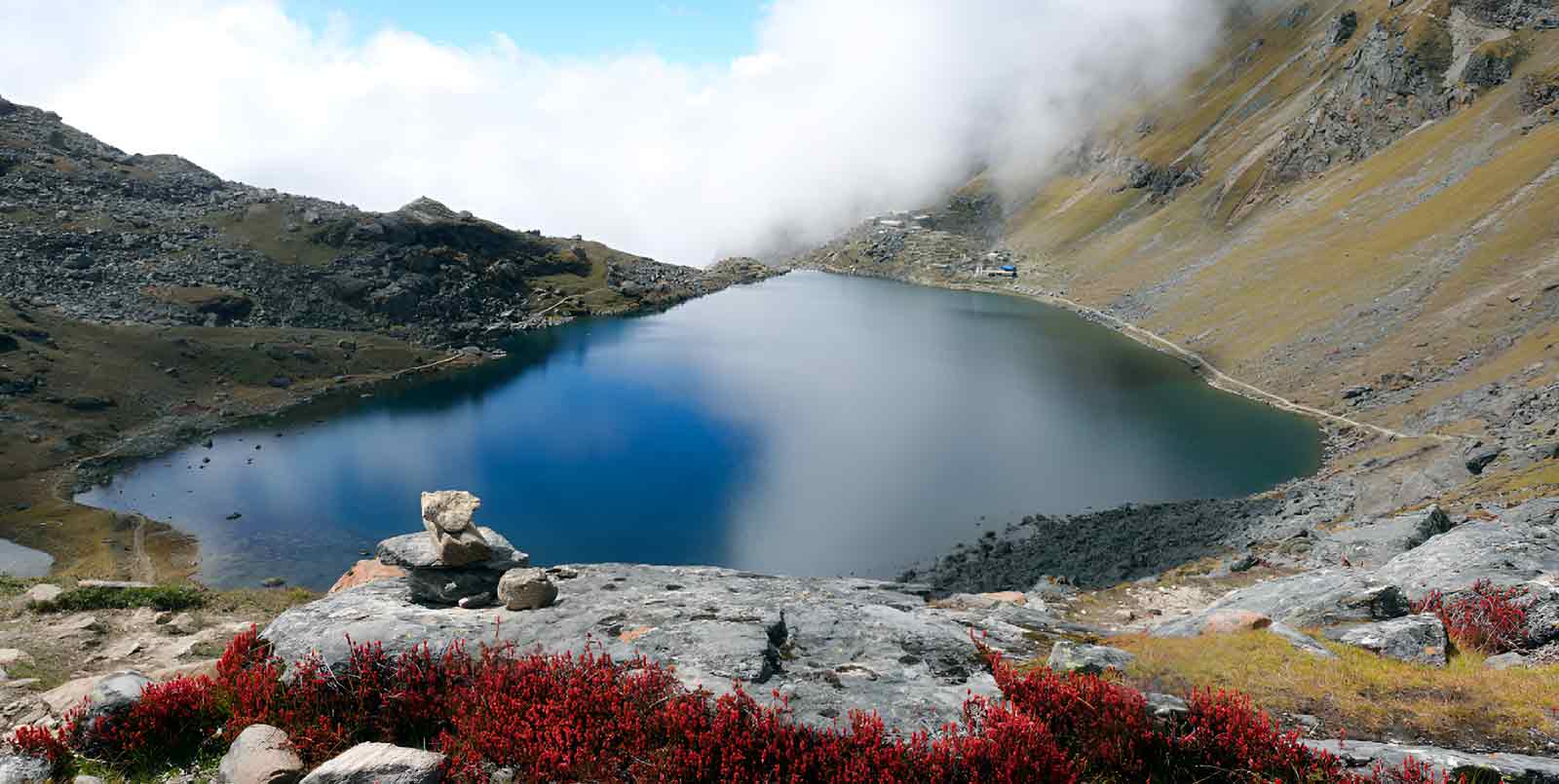 gosainkunda lake trek